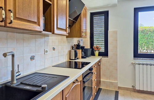 Valica House | Wonderful villa with A/C, hot tub, private pool, internet, TV, terrace and pets allowed