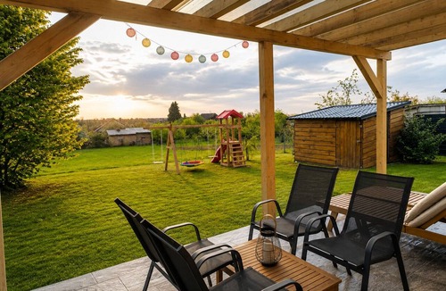 Vrbovec House | Wooden holiday home with a heated indoor saltwater pool near Vrbovec