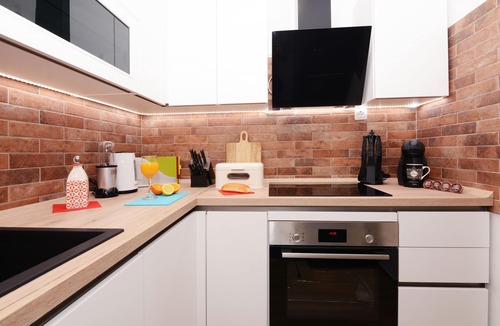 Plisac House | ❤️ XY Suites Boutique Apartments❤️