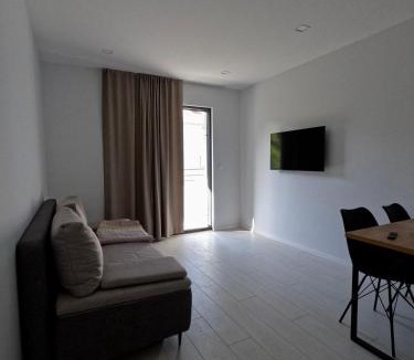 Brist Apartment | Zen Residence 2