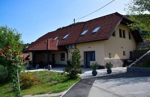 Catez ob Savi Apartment | Zevnik Quiet Retreat with Stunning Views and Equestrian Activities - One Bedroom Apartment