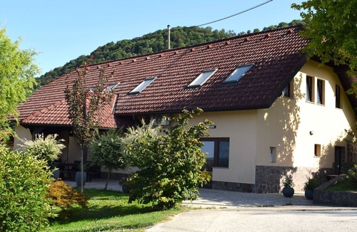 Catez ob Savi House | Zevnik Quiet Retreat with Stunning Views and Equestrian Activities - Triple Room with Private Bathroom