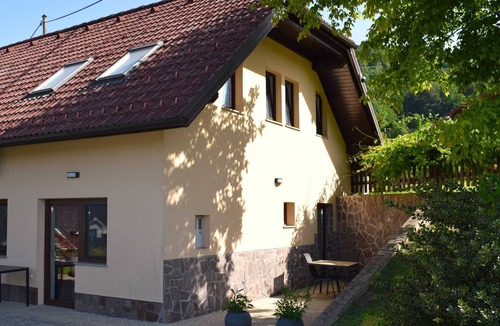 Catez ob Savi House | Zevnik Quiet Retreat with Stunning Views and Equestrian Activities - Double Room with Private Bathroom