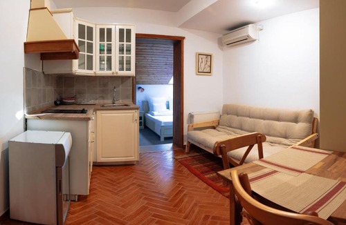 Selimbar Bed & Breakfast | Zumzet
