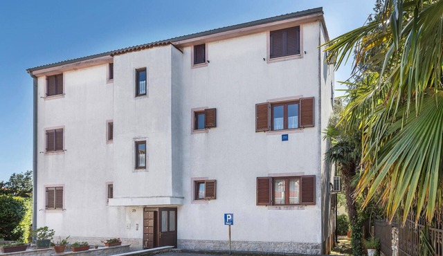 1 bedroom beautiful apartment in Funtana in Funtana