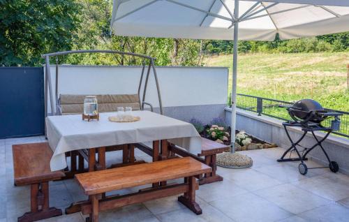 1 Bedroom Cozy Home In Lukezi