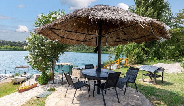 1 bedroom lovely apartment in Ploce