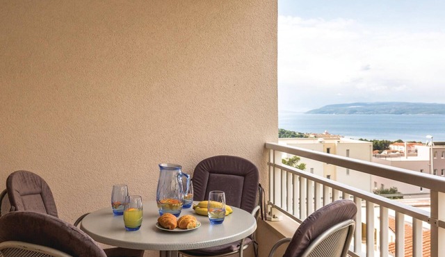 1 bedroom stunning apartment in Makarska in Makarska