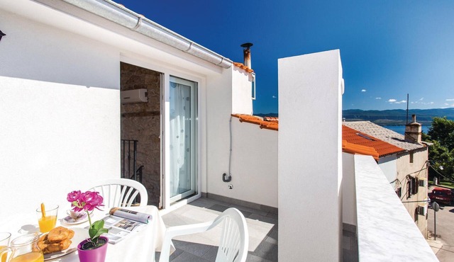 1 bedroom stunning apartment in Vrbnik