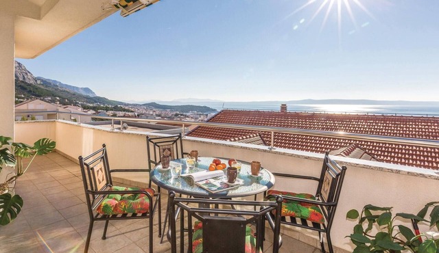 2 bedroom beach front apartment in Makarska in Makarska