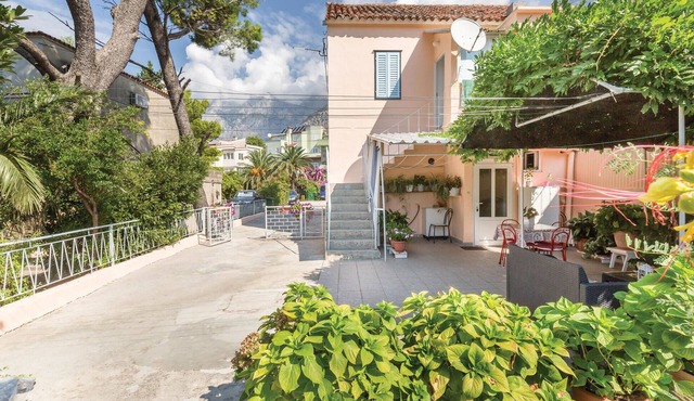 2 bedroom gorgeous apartment in Makarska in Makarska