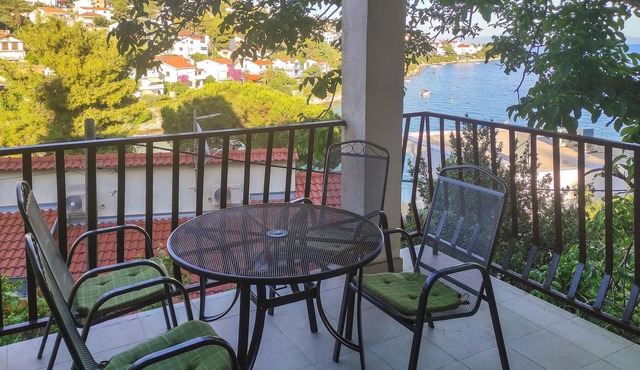 2 bedroom gorgeous apartment in Okrug Gornji