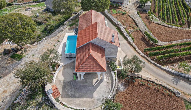 2 bedroom luxurious home in Lokvicici