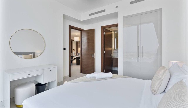 3BR Apartment Partial Burj & Dubai Frame Panorama in Dubai
