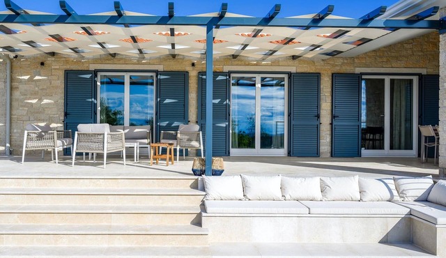 4 bedroom accommodation in Porec