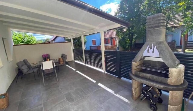 5 minutes to the pool Villa Lara Terme Čatež with 6 Thermal Riviera Tickets in Catež ob Savi