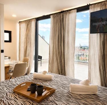 AAA Luxury Suites Split with Pool
