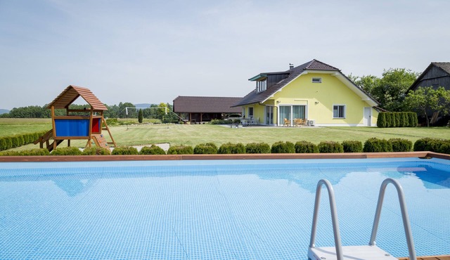 ACTIVE-FAMILY-HOLIDAYS, POOL, near KOLPA RIVER, Whole House, up to 12 person in Gradac