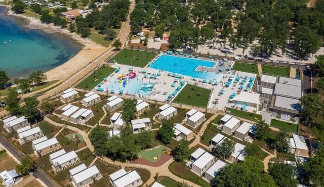 Adriamar Mobile Homes in Camping Park Umag /Adriamar 2432 Park Umag