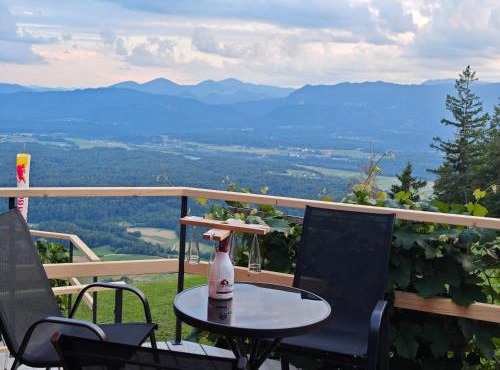 AirWood Glamping in Trzic