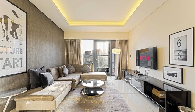 Amazing 1BR, 10 mins to Burj Khalifa in Dubai