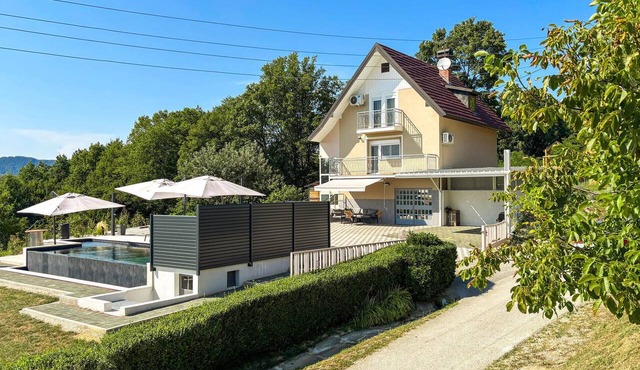 Amazing home in Novi Marof - Kljuc with sauna in Novi Marof - Kljuc