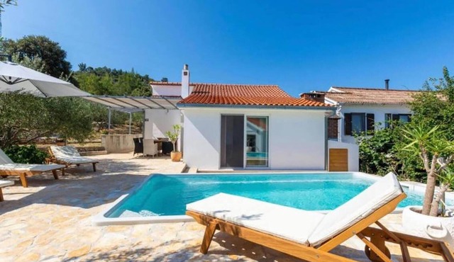 Amazing home in Dracevica