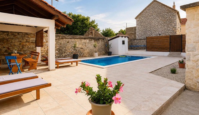 Amazing home in Podgradina in Podgradina