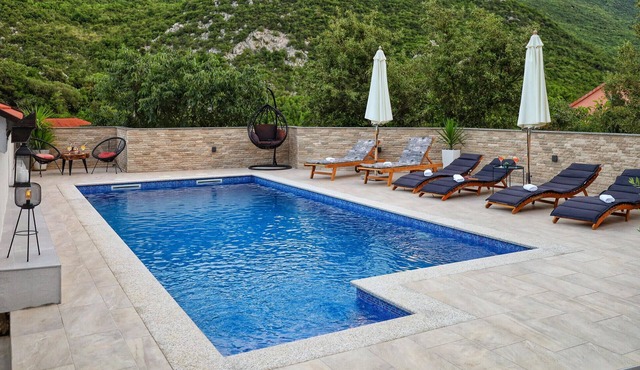 Amazing home in Vrgorac
