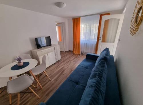 Apartament 2 camere la curte cu foisor in Constanţa