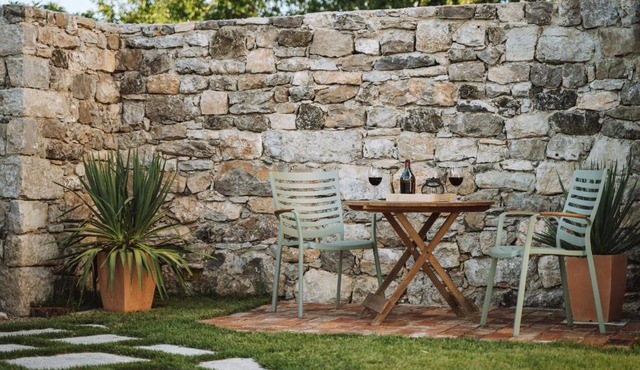 Apartma Ob stari murvi, Sežana in Sežana