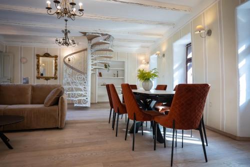 Apartmaji Hiša kranjske čebele in Višnja Gora