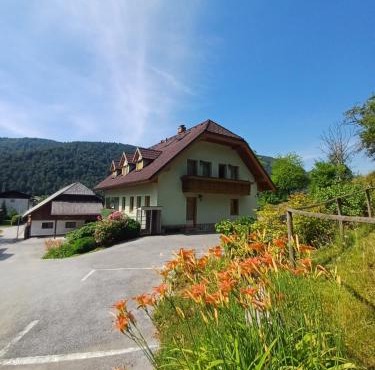 Apartmaji Hribar Pr'Ostank in Kamnik