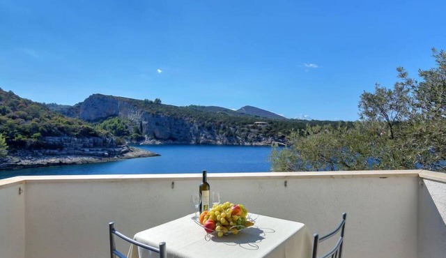 Apartment Cico by Interhome in Hvar/Pokrivenik