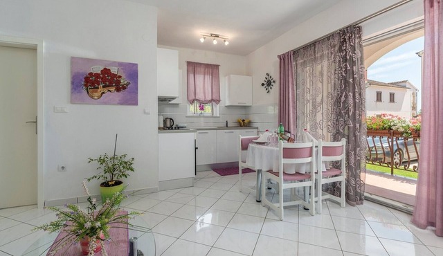 Apartment Complex Baldini/Apartment Ernesta