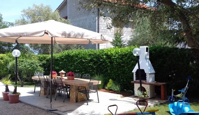 Apartment Dragica - with kids playground: A3 LARA(4+1) - Malinska, Island Krk, Croatia