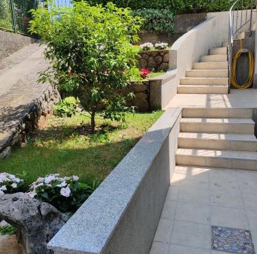 Apartment Eni