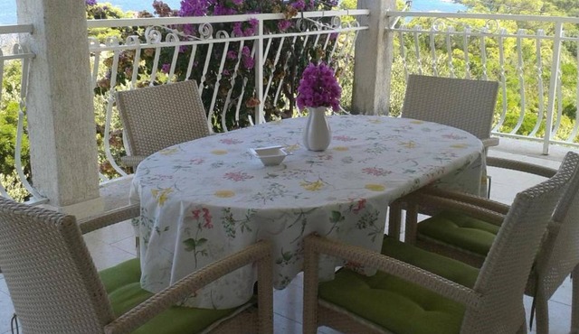 Apartment Nansi (116431-A1) - Necujam - island Solta in Necujam - island Solta