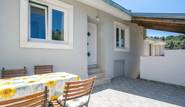 Apartment in Stomorska near the Sea