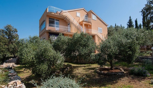 Apartment Ivona (35247-A3) - Loviste