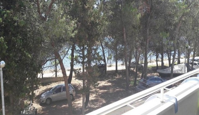 Apartment Marin - 30 m from sea in Verunić
