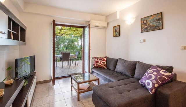 Apartment Nives by Interhome