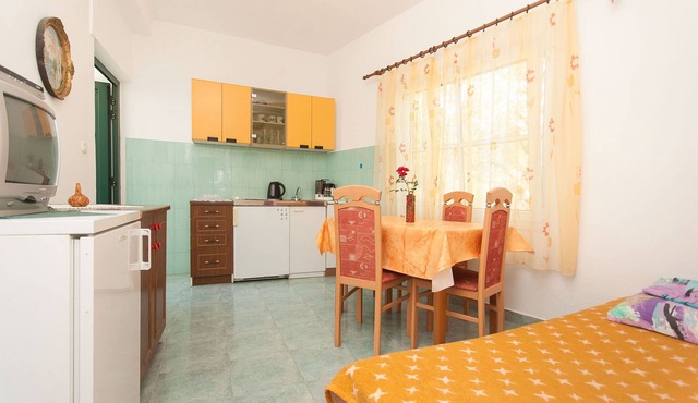 Apartments Barbara (44611-A1) - Poljica