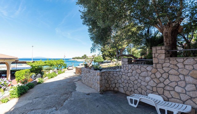 Apartments Beachfront Jakišnica (122481-A1) - Jakisnica in Jakisnica