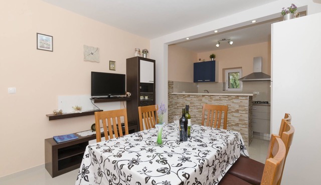 Apartments Caric