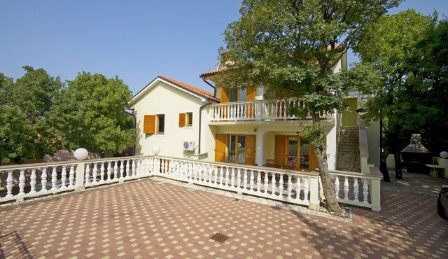 Apartments Marinko, (16456), Povile, hr in Povile