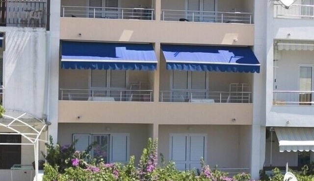 Apartments Marta, (11023), Baška Voda, hr in Baška Voda