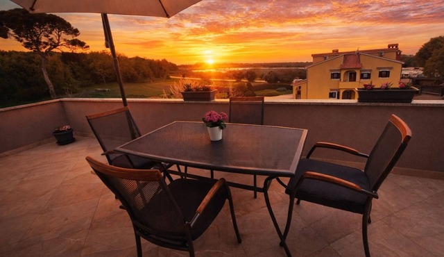 Apartments Sunset - Two bedroom Apartment with Terrace and Sea View in Porec