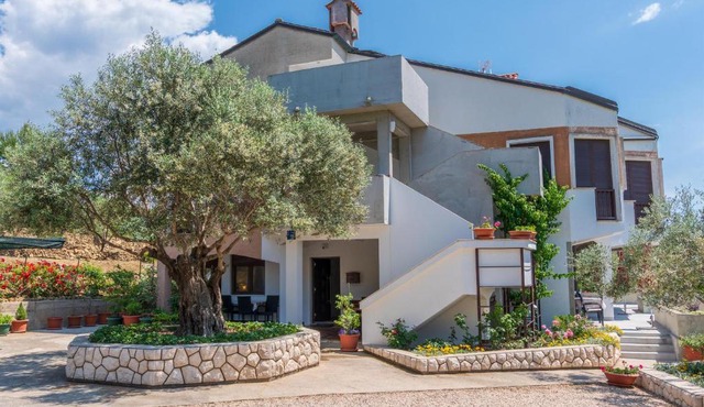 Apartments Villa Ana