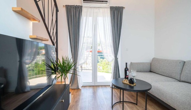Apartments Villa Aura - Duplex studio with Balcony in Dubrovnik